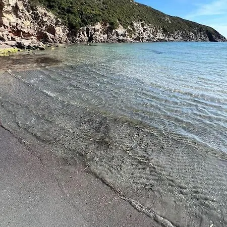 Casa Sul Mare Con Giardino Sardegna Sant'antioco Cala Sapone